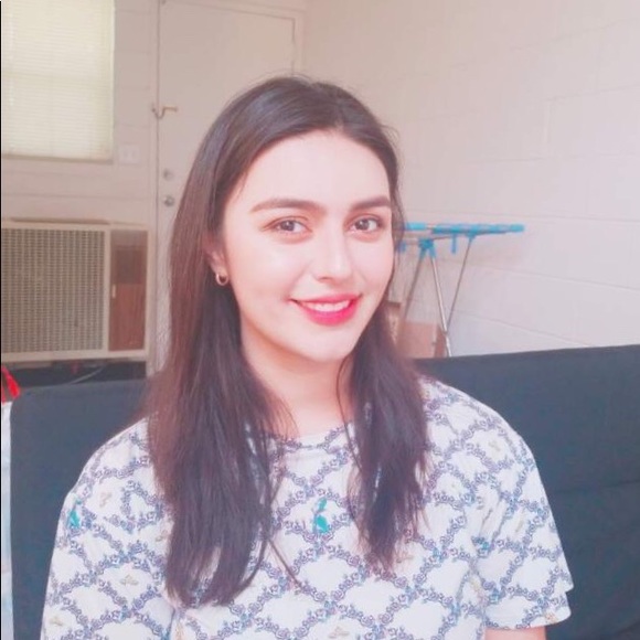 ✨ Gaby’s Shop ✨ - Picture 3 of 3